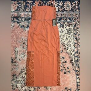 Express Dress With Lace Rose Color